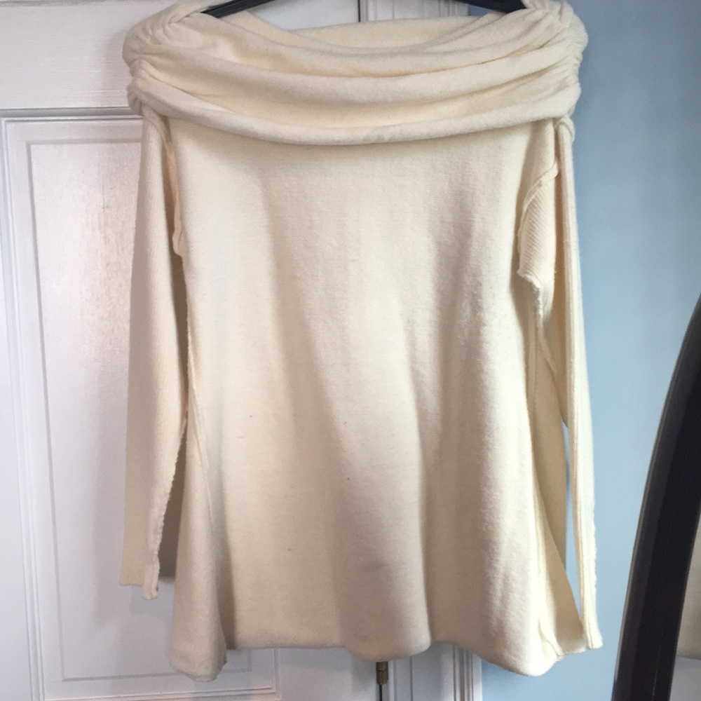 ALTARD STATE off the shoulder sweater